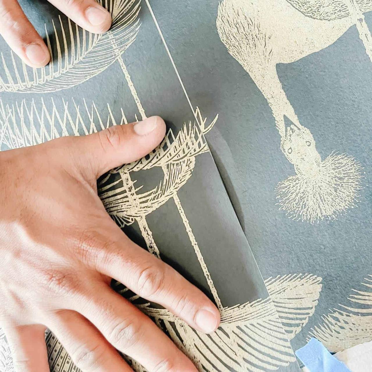 DIY Hand-Stamped Faux Wallpaper Tutorial for Creative Home Decor DIY Hand-Stamped Faux Wallpaper Tutorial for Creative Home Decor